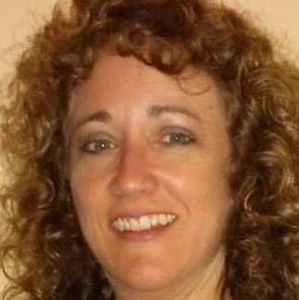 Meet your Posher, Deena